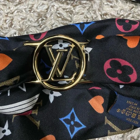 Louis Vuitton limited edition game on bandeau - Picture 2 of 9
